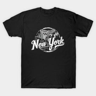 Baseball Newyork skyline The iconic buildings and cityscape T-Shirt